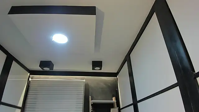 Snapshot of lilithTeen1_ chatting on February 14, 11:31 pm lilithTeen1 online show from February 14, 11:31 pm