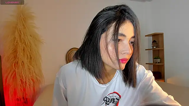 Snapshot of lilithTeen1_ chatting on October 4, 5:49 am lilithTeen1 online show from October 4, 5:49 am