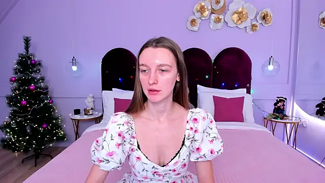 Snapshot of AshleyMillsss chatting on December 25, 7:46 am AshleyMillsss online show from December 25, 7:46 am