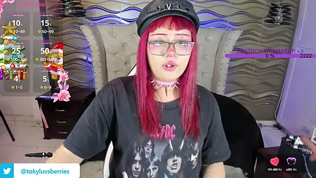 Snapshot of toky_doll chatting on December 28, 11:05 pm toky doll online show from December 28, 11:05 pm