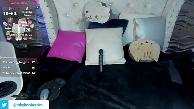 Snapshot of toky_doll chatting on January 14, 10:23 pm toky doll online show from January 14, 10:23 pm