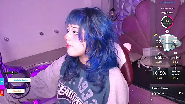 Snapshot of toky_doll chatting on September 22, 9:06 pm toky doll online show from September 22, 9:06 pm