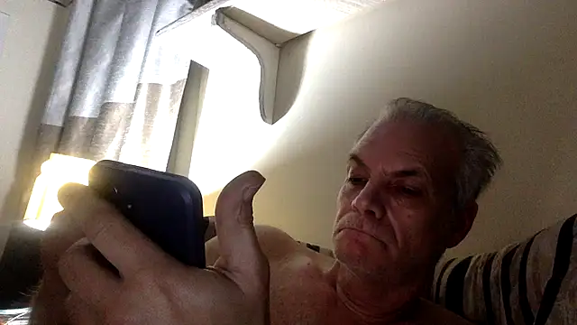 Hand69someguy online show from April 10, 8:08 am