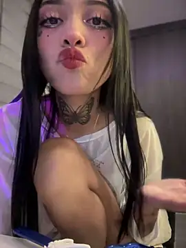 Snapshot of ANDREA_FERRY chatting on February 1, 3:41 am ANDREA FERRY online show from February 1, 3:41 am
