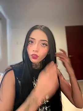 Snapshot of ANDREA_FERRY chatting on October 2, 9:44 pm ANDREA FERRY online show from October 2, 9:44 pm