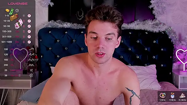 ArthurWhitee online show from January 10, 10:39 am