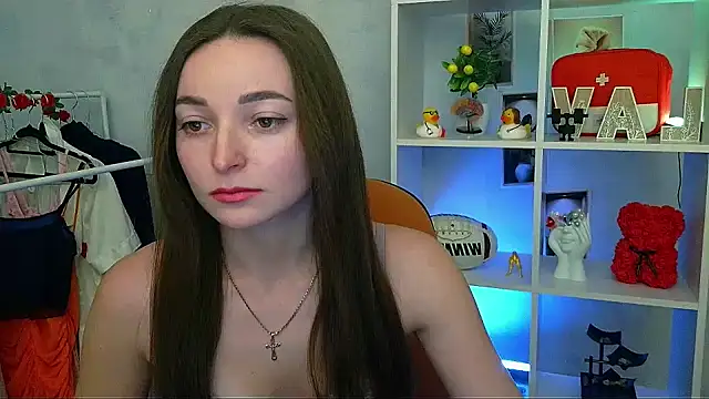  Barbie Kiss  online show from February 4, 3:51 pm