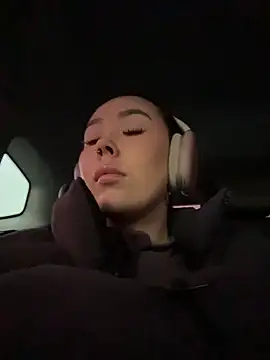 Asian Asami online show from April 4, 2:58 pm