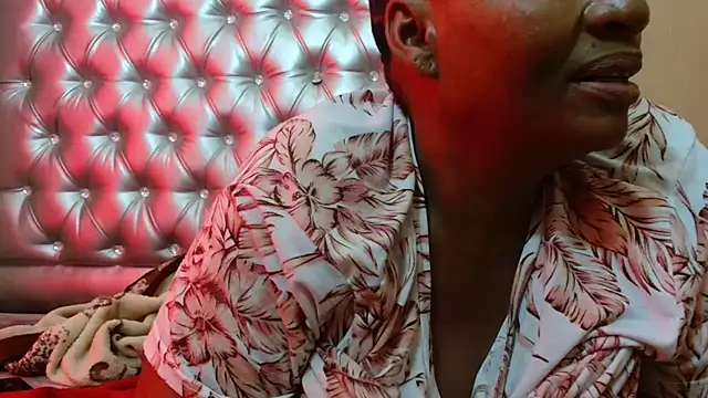 tinagiant online show from September 10, 10:15 am