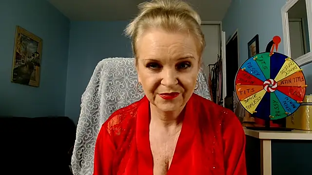 Snapshot of sexyjennyeu chatting on January 19, 8:41 pm sexyjennyeu online show from January 19, 8:41 pm