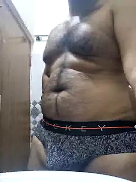 yourdreamman0705 online show from February 6, 5:51 pm