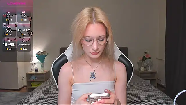 DearLia online show from December 22, 4:39 am