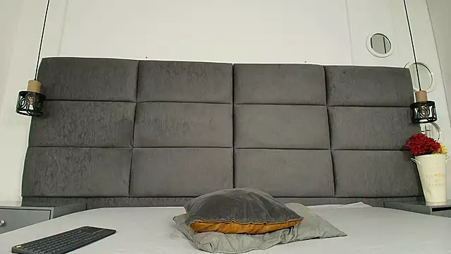 Snapshot of Hanna_lens chatting on November 24, 10:20 pm Hanna lens online show from November 24, 10:20 pm