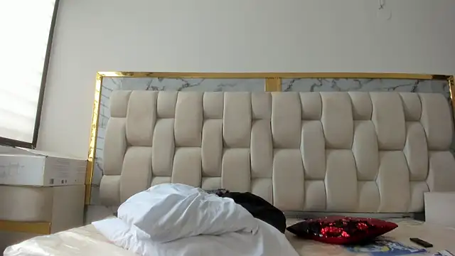 Snapshot of Hanna_lens chatting on January 11, 3:39 pm Hanna lens online show from January 11, 3:39 pm