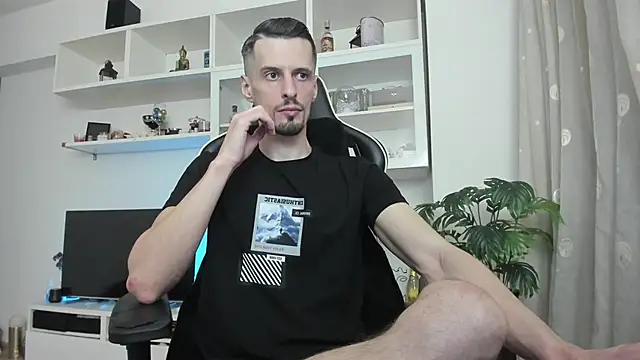 ToddClaytonn online show from May 6, 10:04 pm