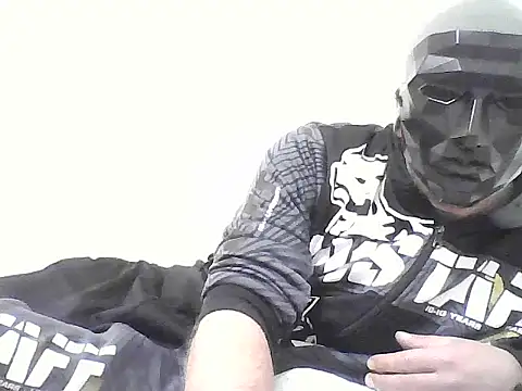 Snapshot of paul_daniel chatting on October 25, 7:19 pm paul daniel online show from October 25, 7:19 pm