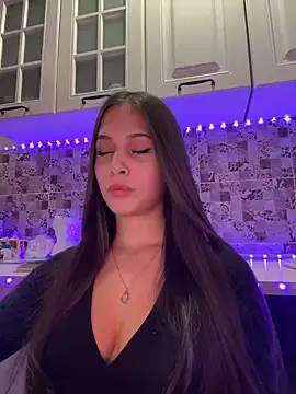 EricaWalls online show from December 22, 10:36 pm