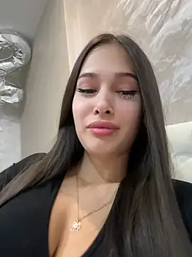 EricaWalls online show from December 23, 7:09 pm