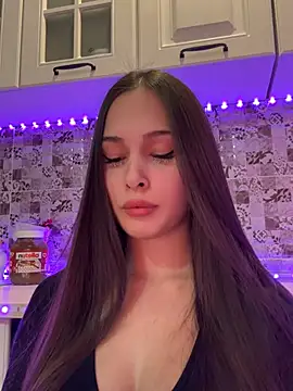 EricaWalls online show from January 9, 5:33 pm