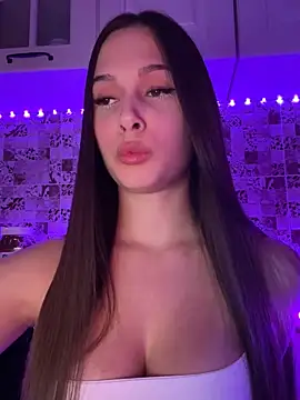 EricaWalls online show from January 17, 3:55 am