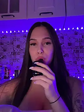 EricaWalls online show from January 18, 3:20 am