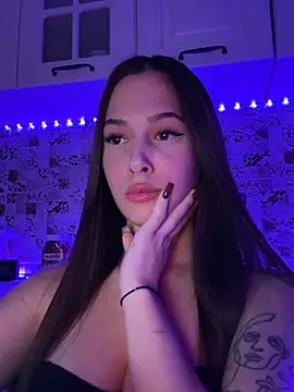 EricaWalls online show from January 29, 7:32 pm