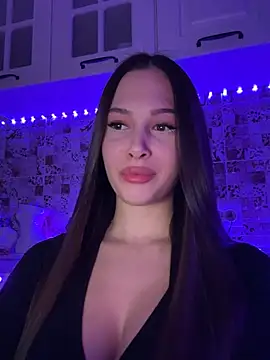 EricaWalls online show from February 2, 4:43 pm