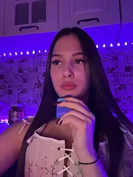 EricaWalls online show from February 4, 10:02 pm