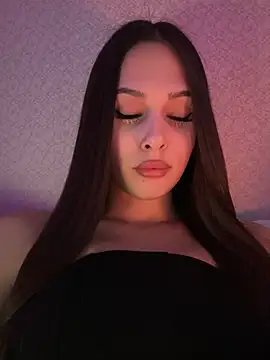 EricaWalls online show from February 11, 4:44 am