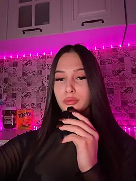 EricaWalls online show from February 18, 1:43 am