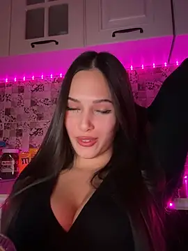 EricaWalls online show from February 20, 7:52 pm