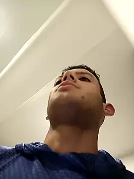 Snapshot of Duvan_Martinez23 chatting on February 24, 2:19 am Duvan Martinez23 online show from February 24, 2:19 am