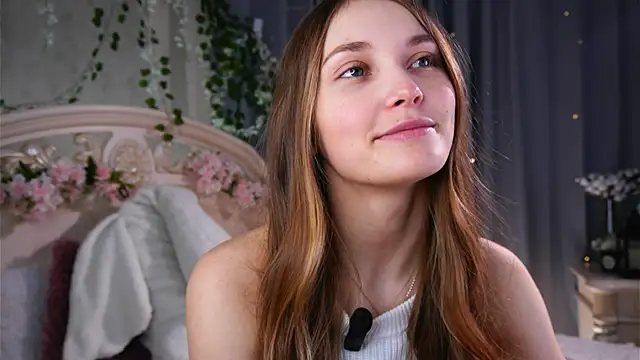 MonaEldon online show from April 15, 2:51 am