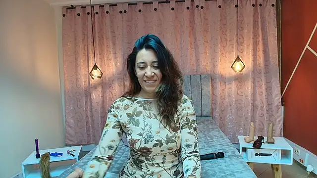 VioletaScott  online show from November 13, 1:21 pm