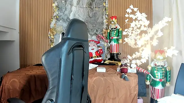 Danna topless online show from December 22, 12:02 pm