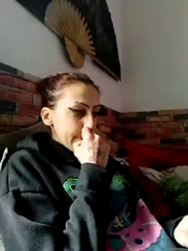 Snapshot of kriszy_baby chatting on February 6, 7:45 am kriszy baby online show from February 6, 7:45 am