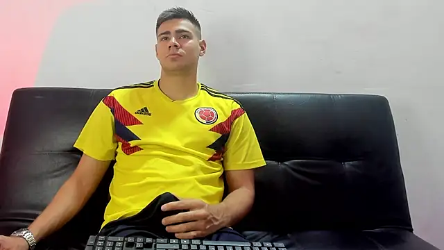 Snapshot of Brian_cx chatting on January 8, 5:59 pm Brian cx online show from January 8, 5:59 pm