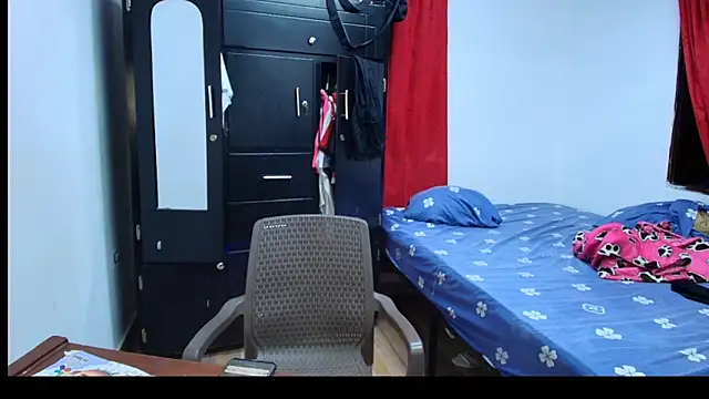 Snapshot of Brian_cx chatting on October 23, 5:55 pm Brian cx online show from October 23, 5:55 pm