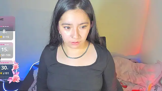 Snapshot of litle_mily_ chatting on December 20, 1:56 am litle mily online show from December 20, 1:56 am