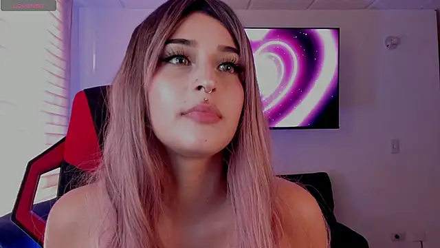 Snapshot of Charlotte_greys chatting on September 26, 9:30 pm Charlotte greys online show from September 26, 9:30 pm