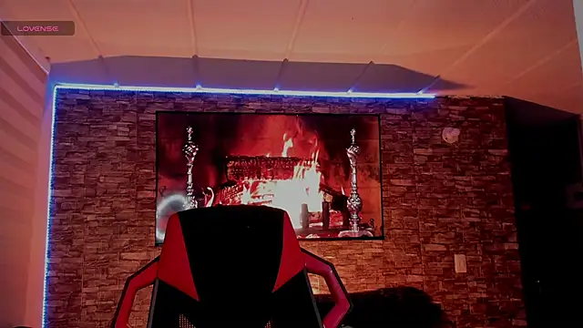 Snapshot of Charlotte_greys chatting on December 3, 11:58 pm Charlotte greys online show from December 3, 11:58 pm