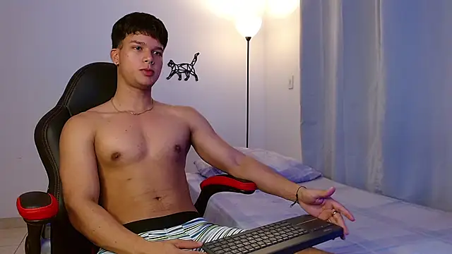 lous g online show from January 3, 3:27 am