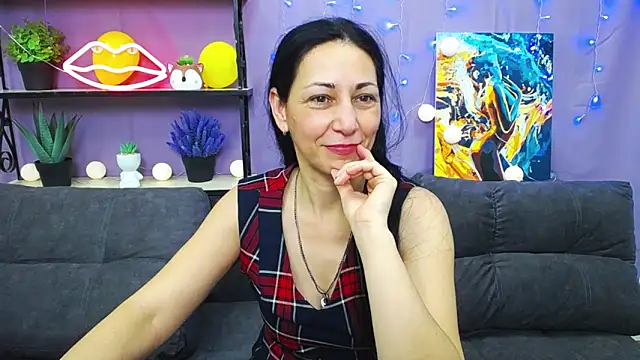 LiluGrants online show from January 24, 4:27 am