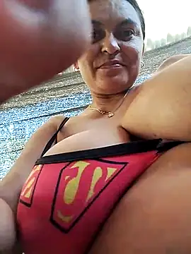 Snapshot of Horny-Mommy-Dirty chatting on October 18, 2:29 pm Horny-Mommy-Dirty online show from October 18, 2:29 pm