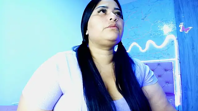 Snapshot of Clarigil chatting on July 5, 7:21 pm Clarigil online show from July 5, 7:21 pm