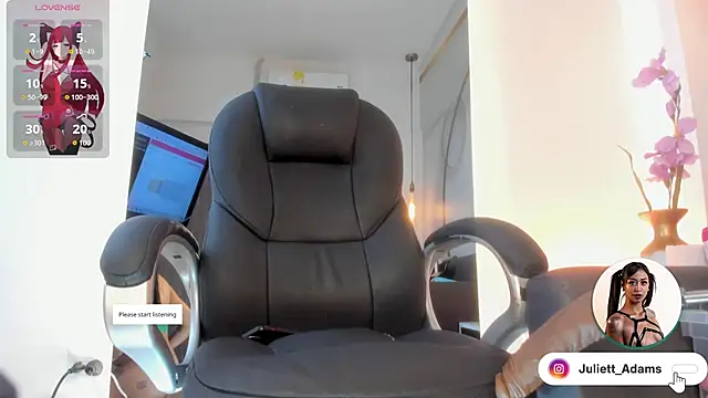 Snapshot of Juliett_Adams_ chatting on May 13, 6:27 pm Juliett Adams online show from May 13, 6:27 pm
