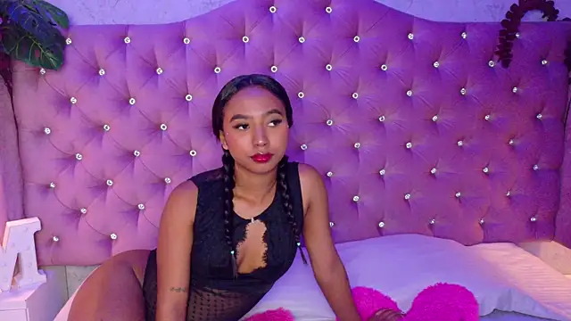 GabrielaLugo online show from November 17, 1:17 pm