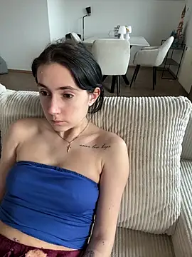 Snapshot of Lena_Lang chatting on February 13, 12:56 pm Lena Lang online show from February 13, 12:56 pm