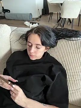 Snapshot of Lena_Lang chatting on February 28, 10:49 am Lena Lang online show from February 28, 10:49 am