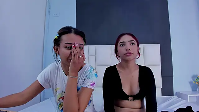 suzanelee online show from December 24, 2:01 pm